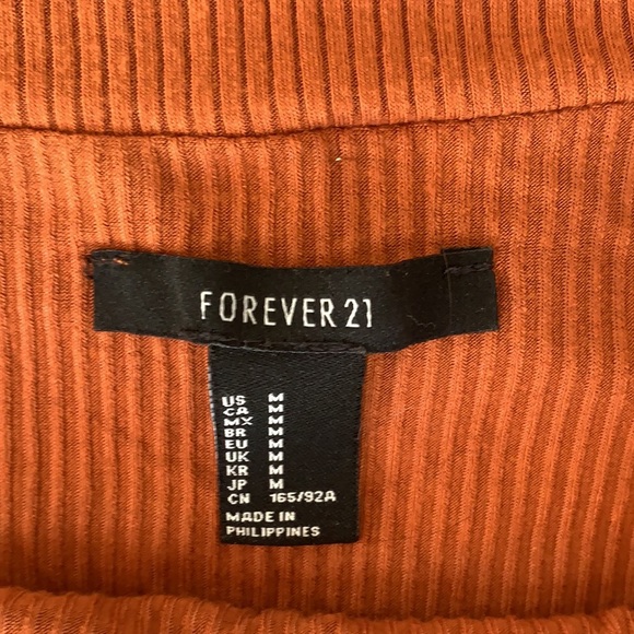 Forever 21 off the shoulder top - Picture 3 of 3